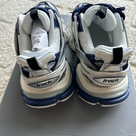 NWT Balenciaga Track Sneaker LED Metallic Silver and blue size 39 - Picture 3 of 5